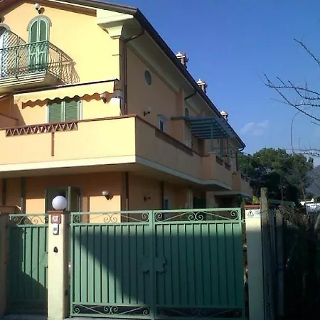 Апартаменты Quisisana - With Garden - Near The Beaches *